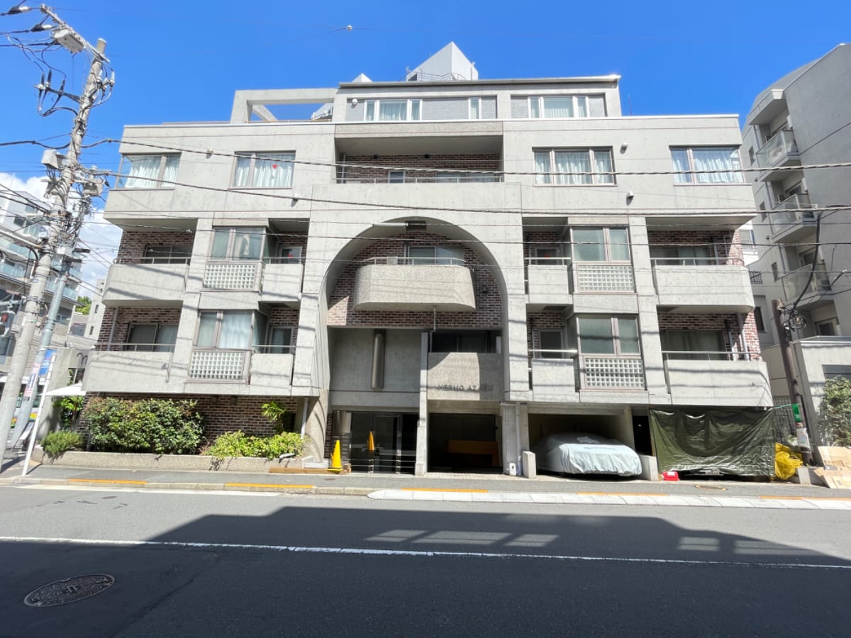 v20250105174028/fresh/building/J00100358924_1