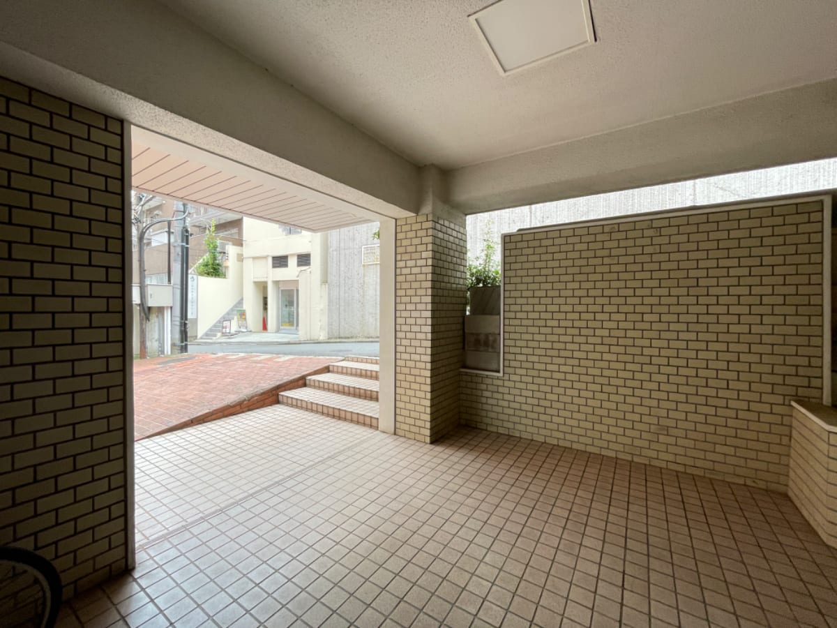 v20250108174053/fresh/building/J00100375064_13