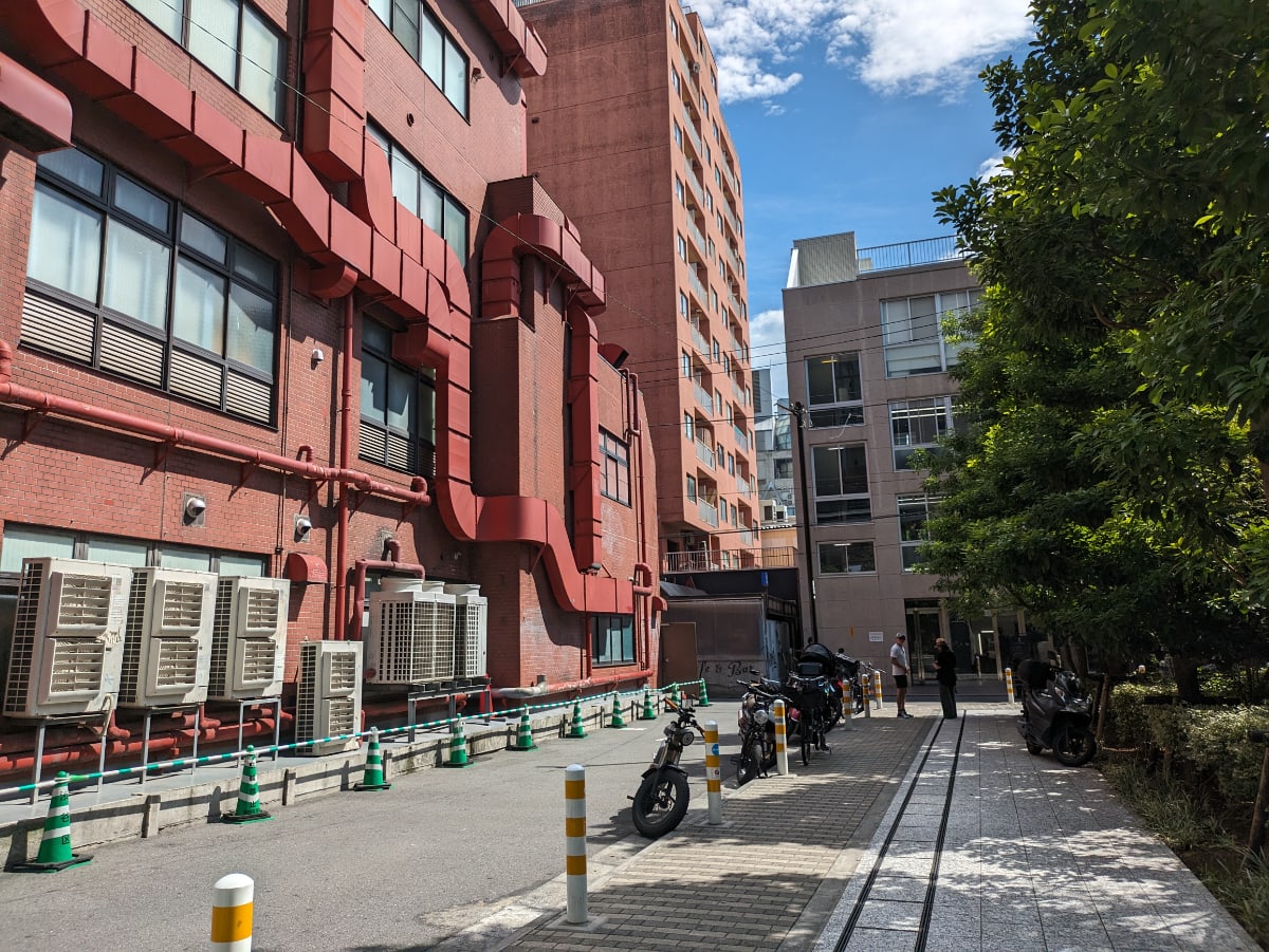 v20250113174038/fresh/building/J00100367738_16