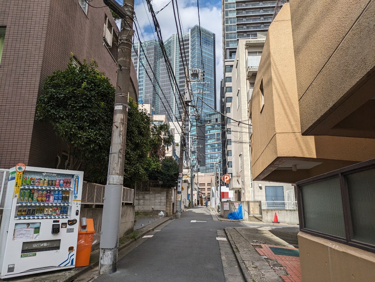 v20250117174112/fresh/building/J00100356634_24