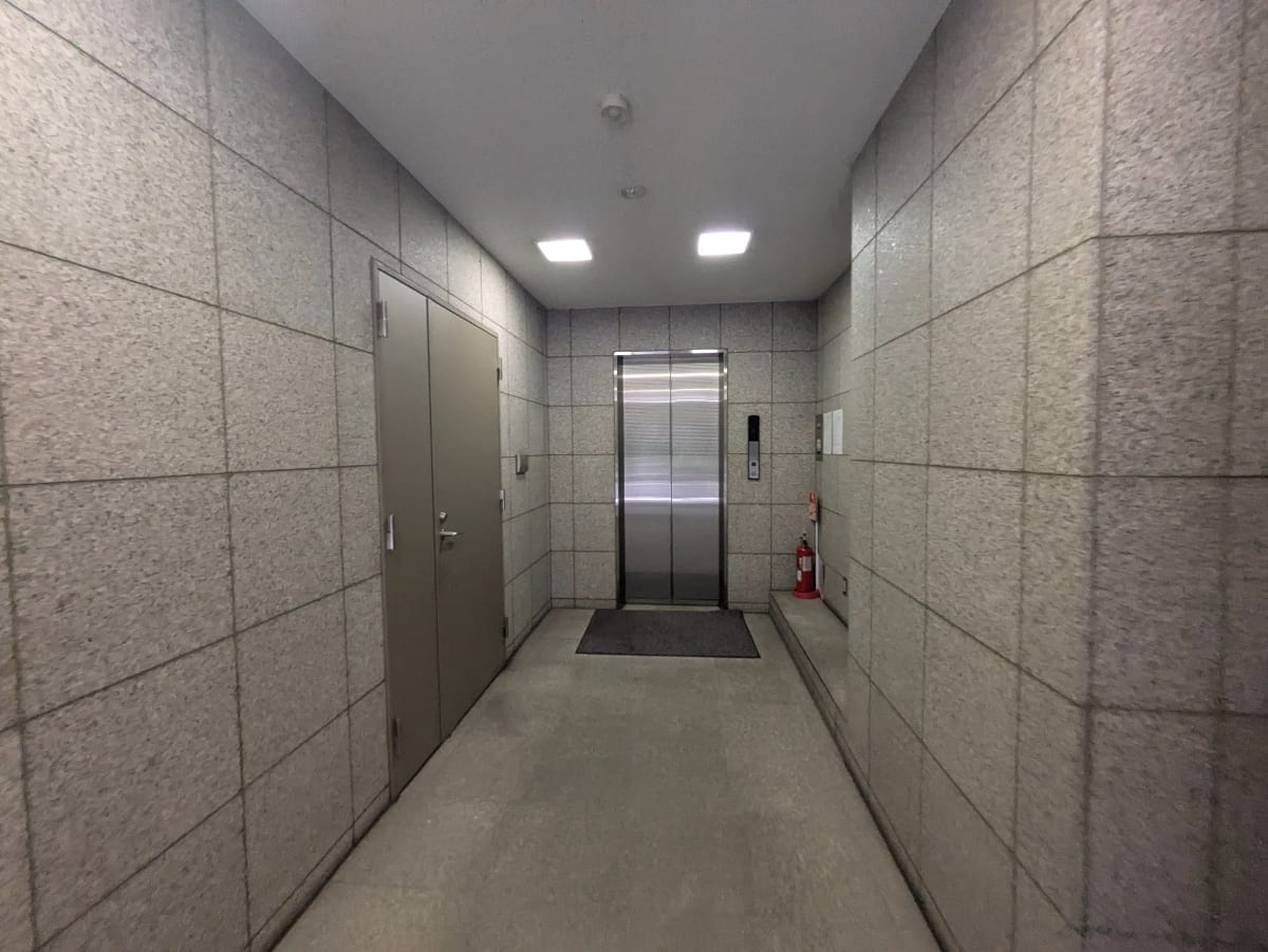 v20250117174112/fresh/building/J00100368305_4