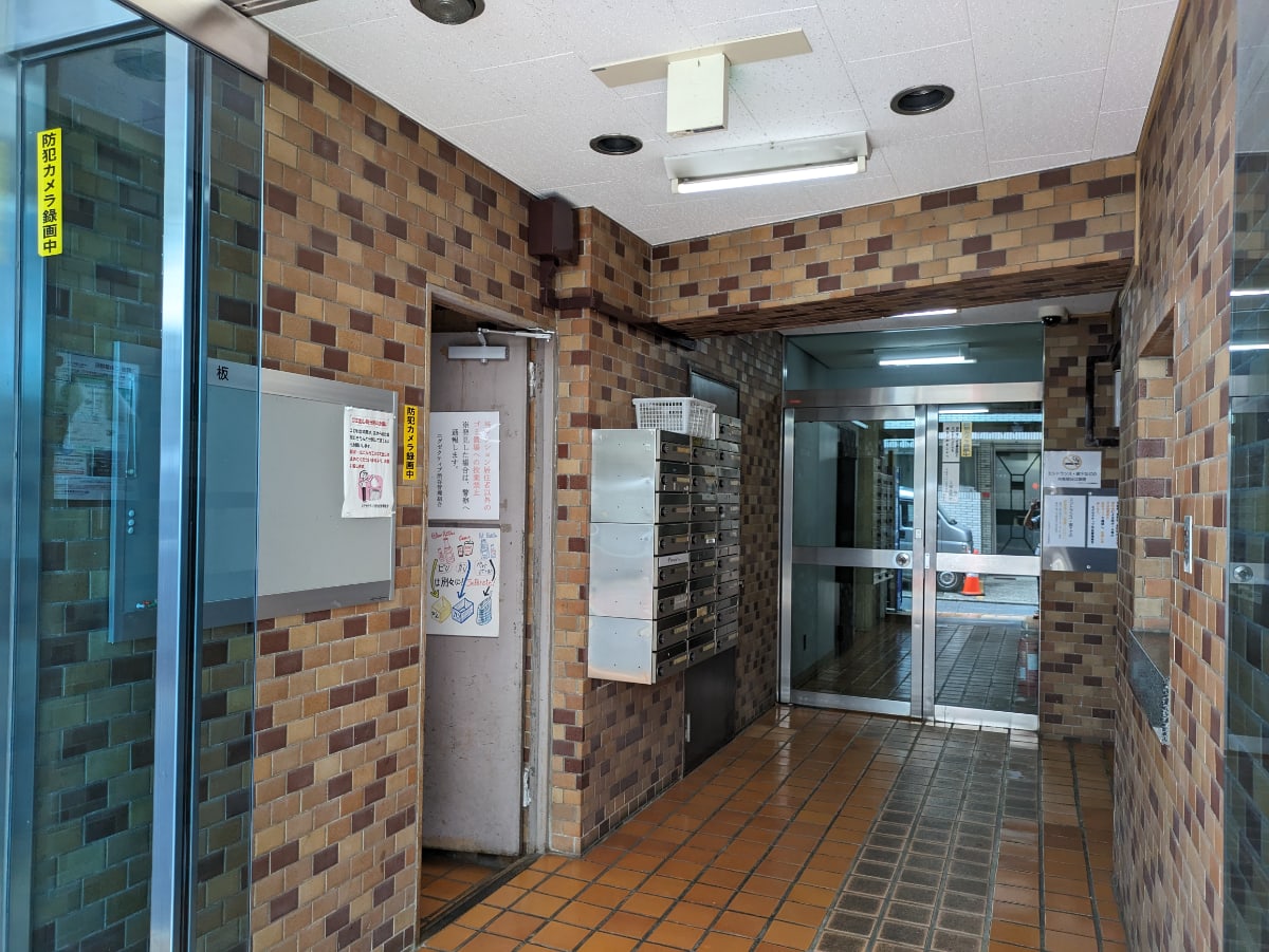 v20250208174037/fresh/building/J00100387046_15
