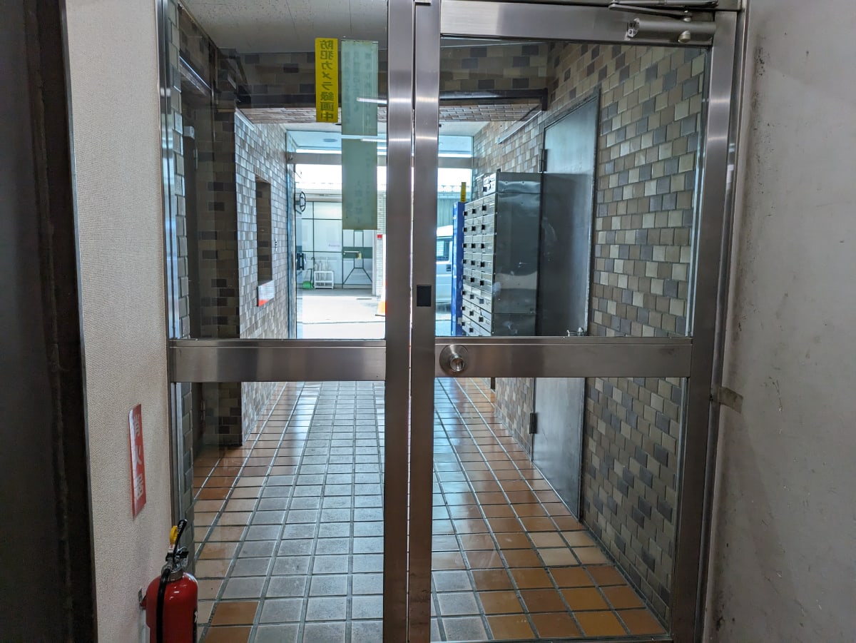 v20250208174037/fresh/building/J00100387046_17