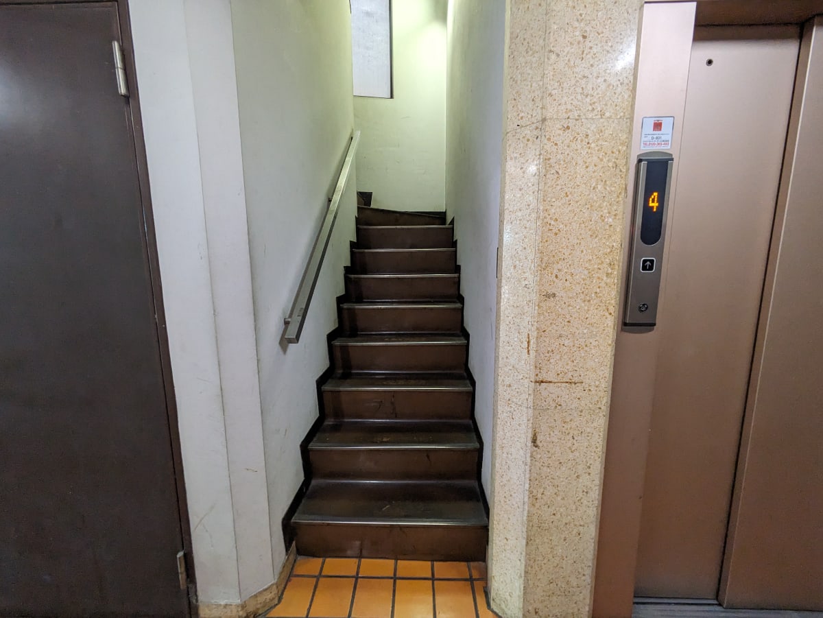 v20250208174037/fresh/building/J00100387046_5