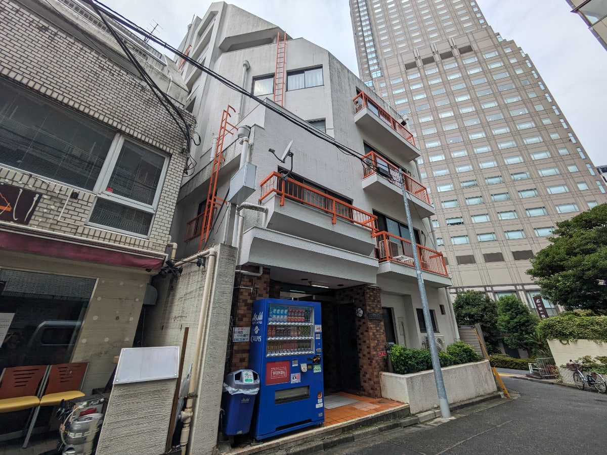 v20250208174037/fresh/building/J00100387046_6