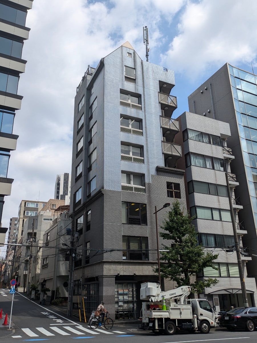 v20250209174041/fresh/building/J00100359892_9