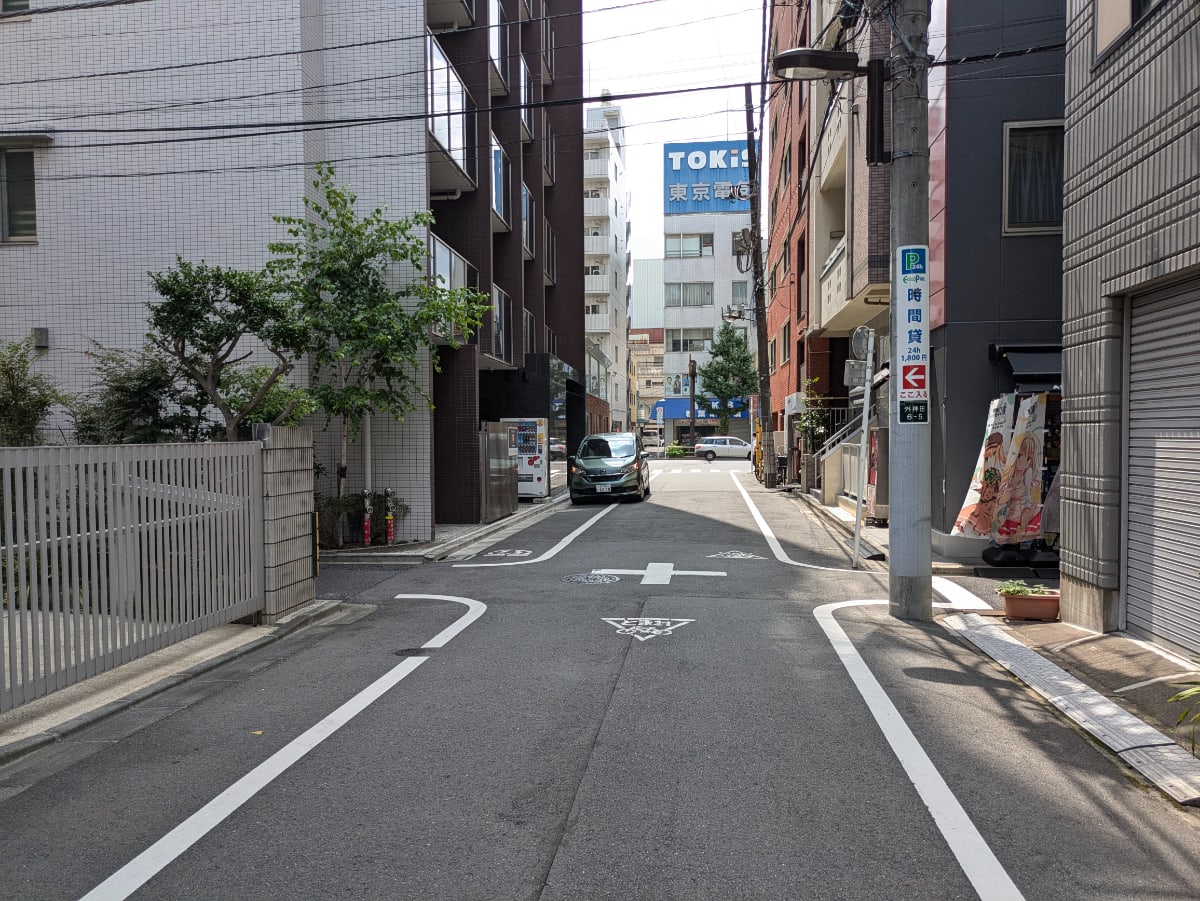 v20250209174041/fresh/building/J00100365018_2