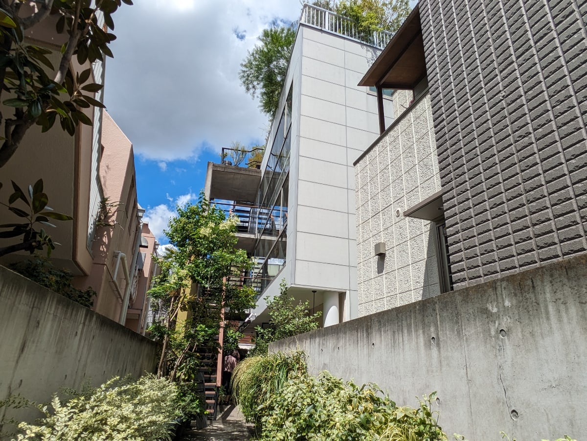 v20250220174055/fresh/building/J00100366962_1