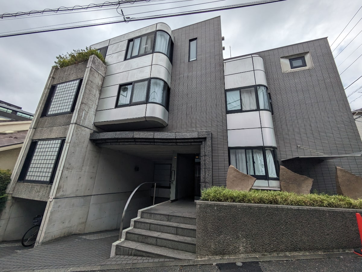 v20250303174104/fresh/building/J00100365492_16