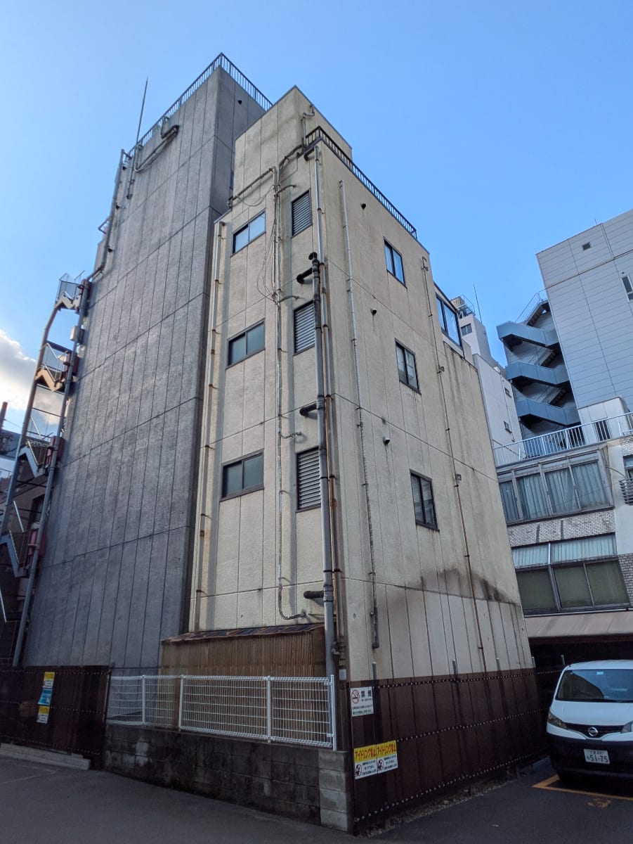 v20250305174101/fresh/building/J00100359251_6
