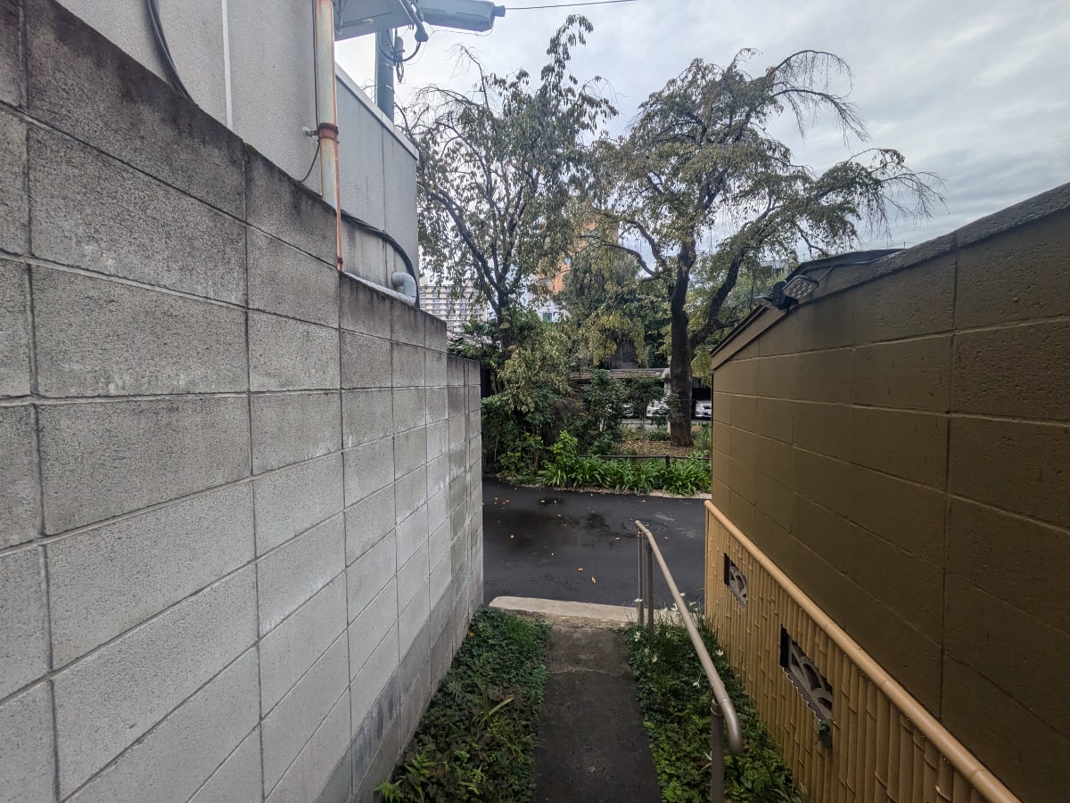 v20250305174101/fresh/building/J00100360264_11