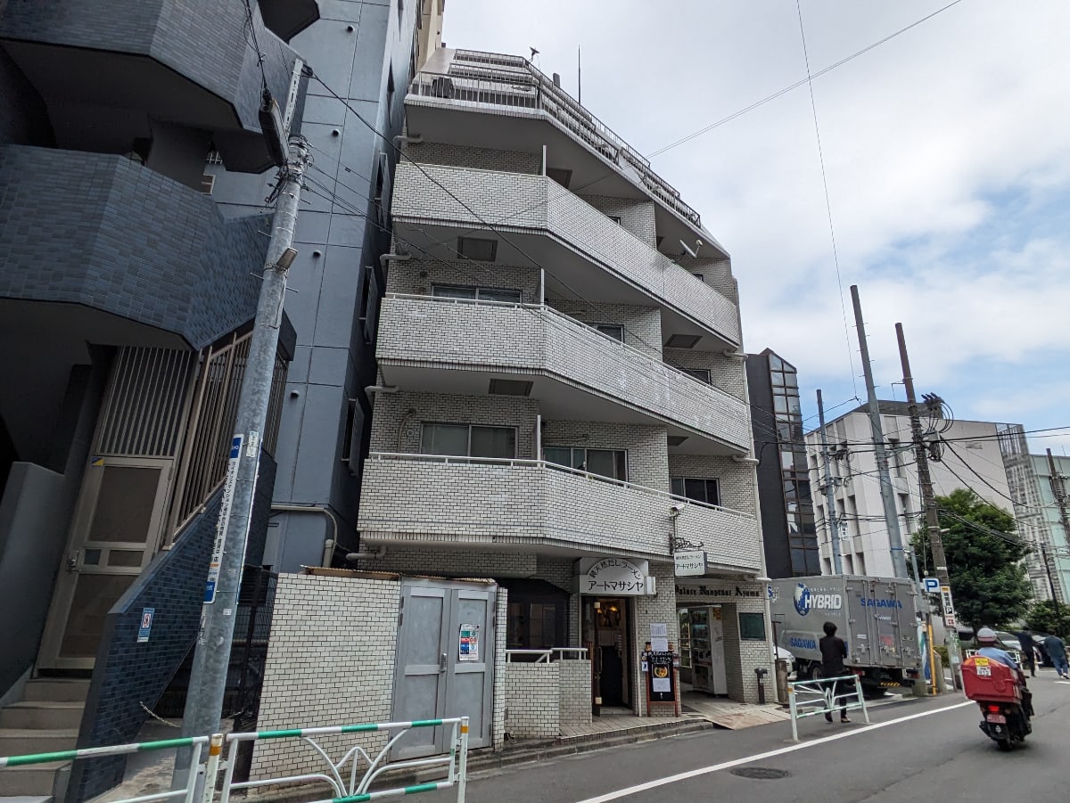 v20250305174101/fresh/building/J00100368264_6