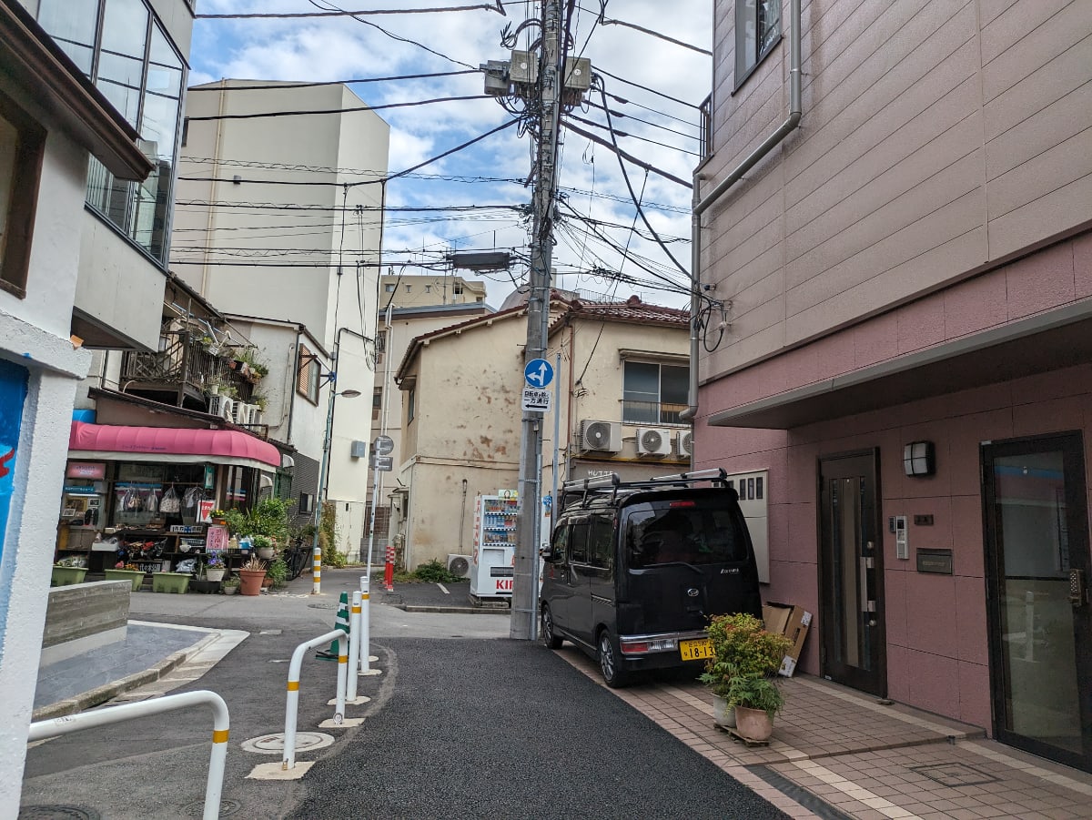 v20250305174101/fresh/building/J00100369390_11
