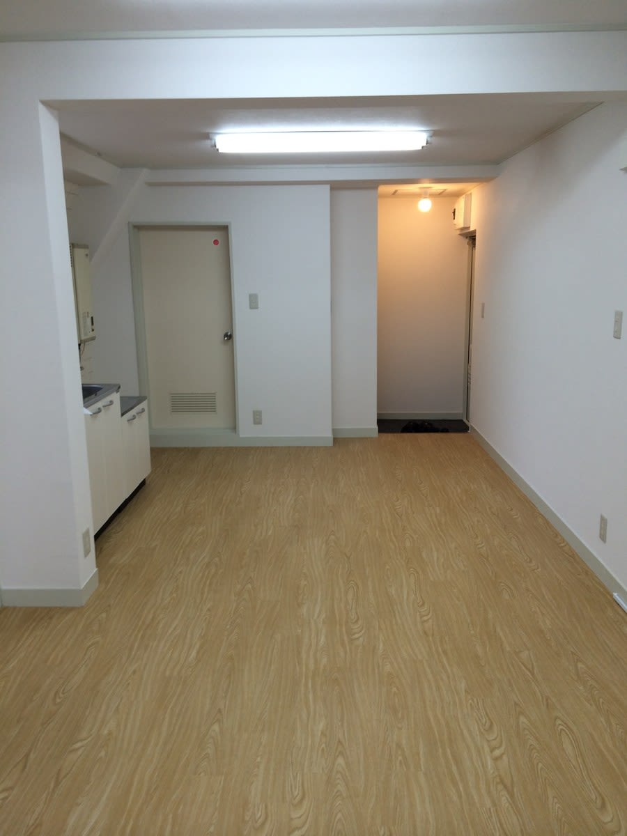 v20250305181232/fresh/room/J00101982902_3