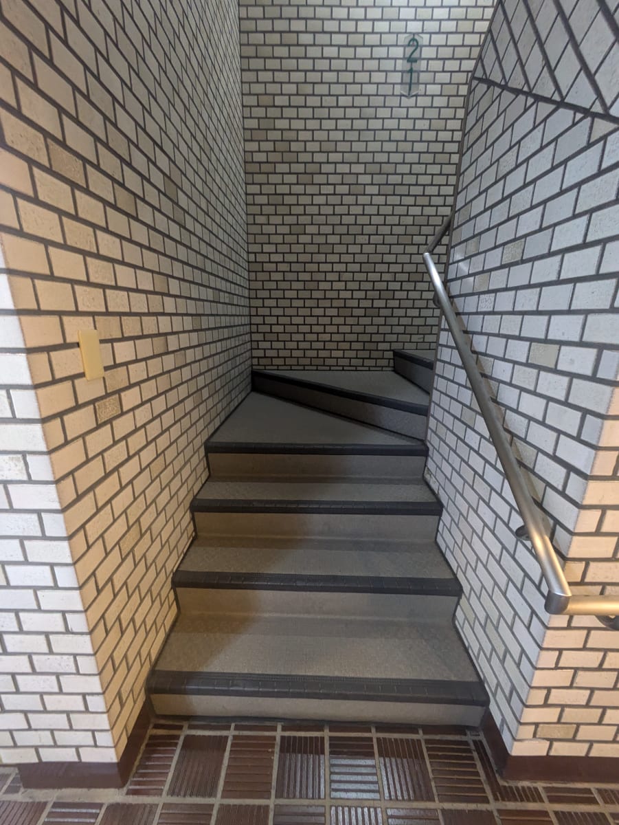 v20250306174106/fresh/building/J00100358893_5