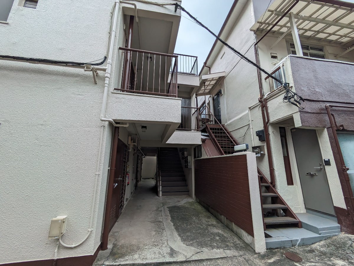 v20250312174057/fresh/building/J00100366696_6
