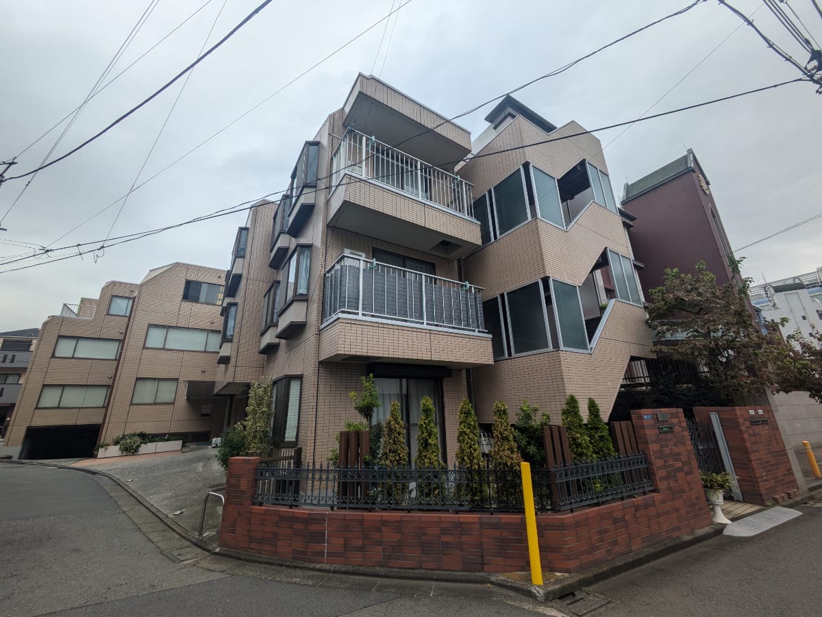 v20250319174131/fresh/building/J00100360448_1