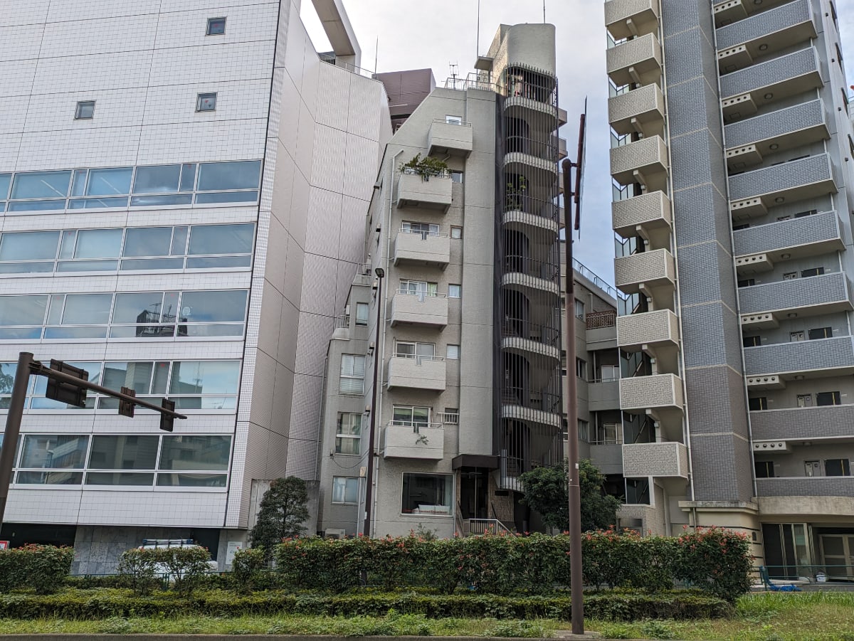 v20250319174131/fresh/building/J00100361274_5