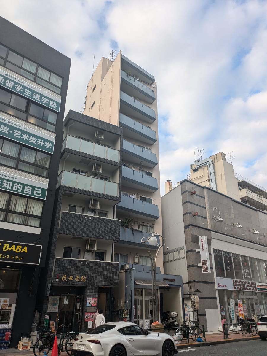 v20250319174131/fresh/building/J00100368410_5