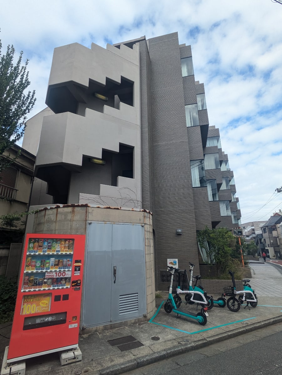 v20250319174131/fresh/building/J00100369075_6