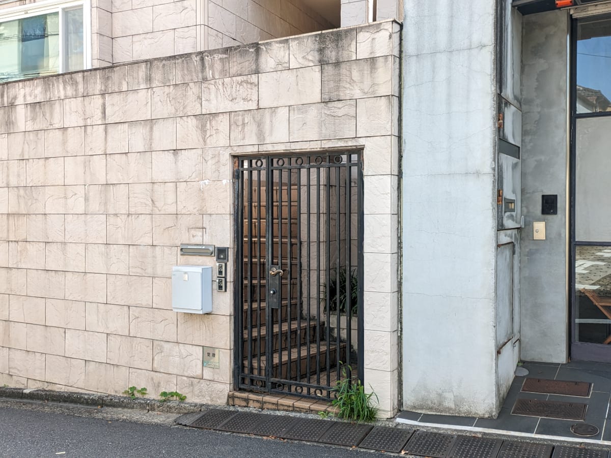 v20250324174119/fresh/building/J00100358305_7