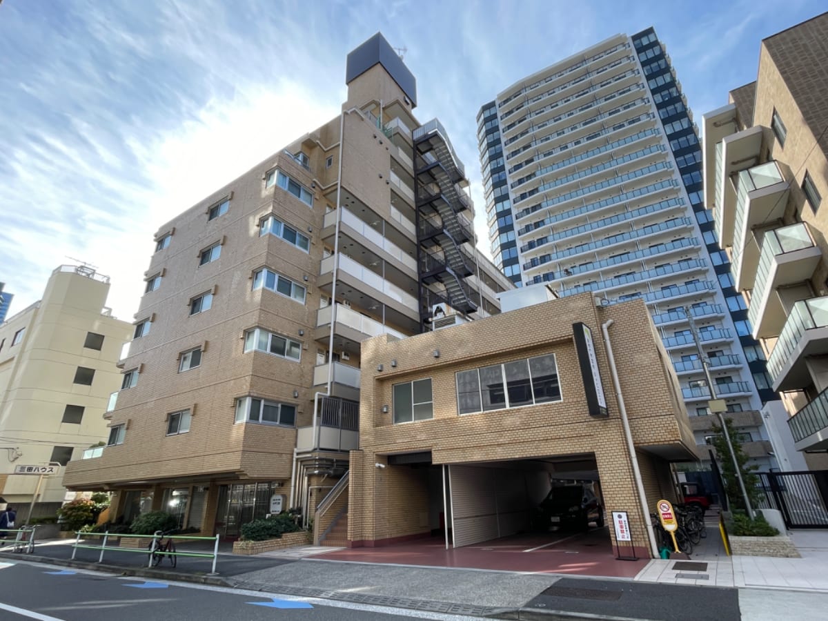 v20250403150658/fresh/building/J00100357075_13