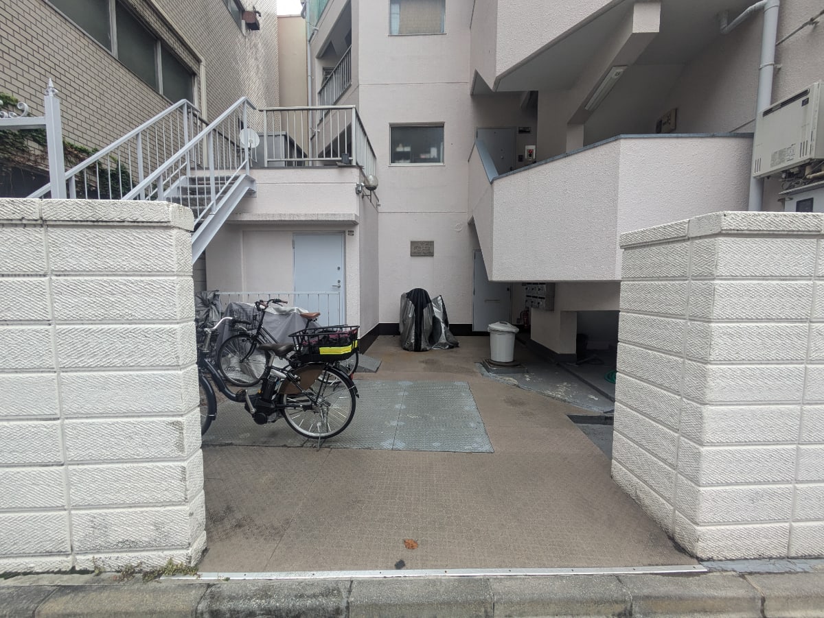 v20250403150658/fresh/building/J00100411617_3