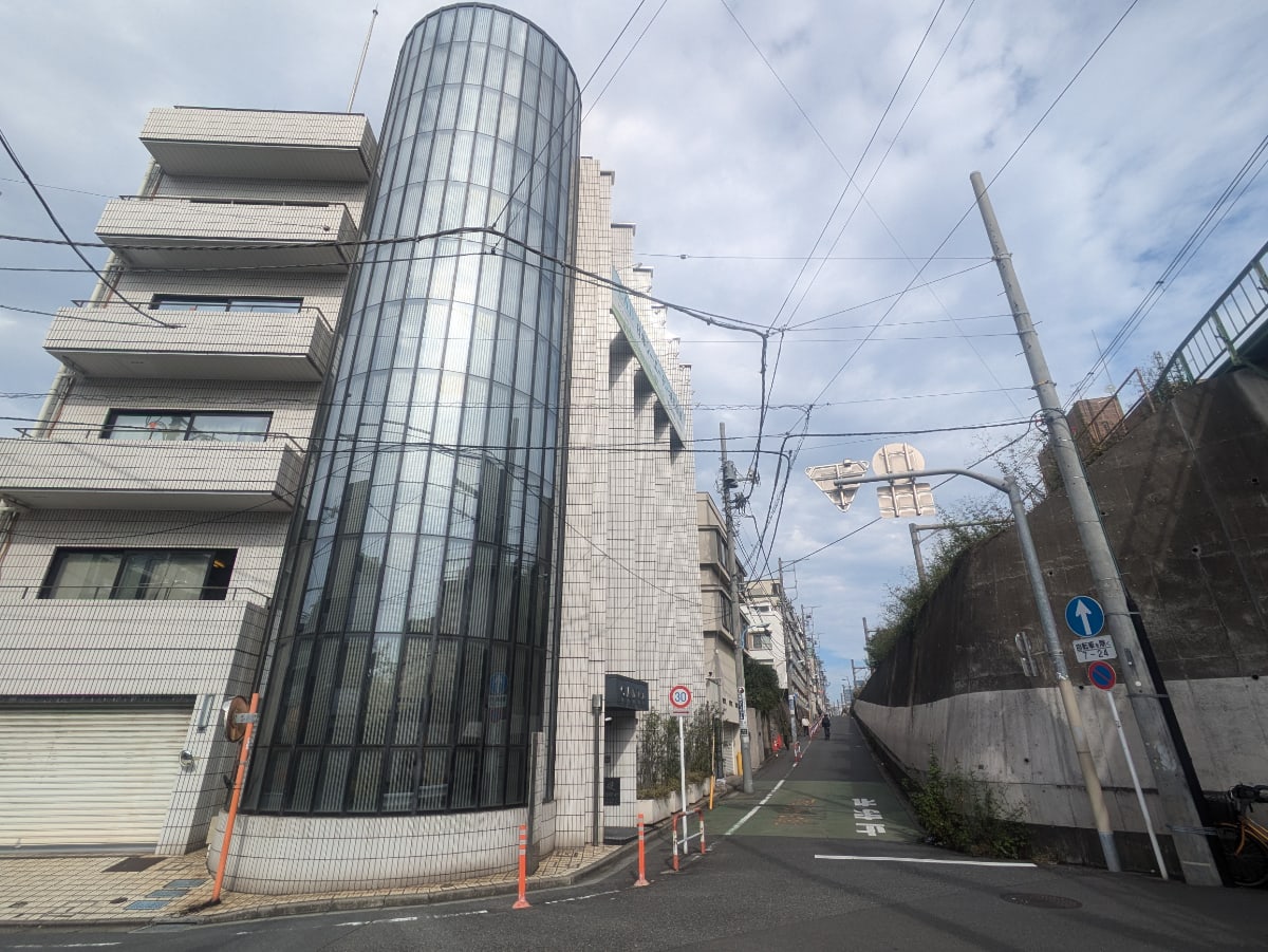 v20250413150543/fresh/building/J00100356903_12