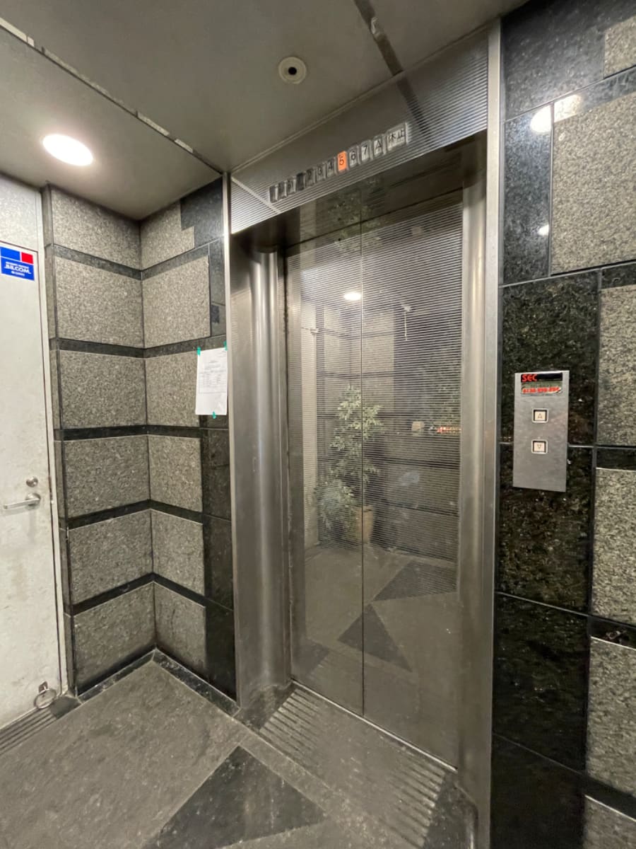 v20250427002254/fresh/building/J00100385930_10