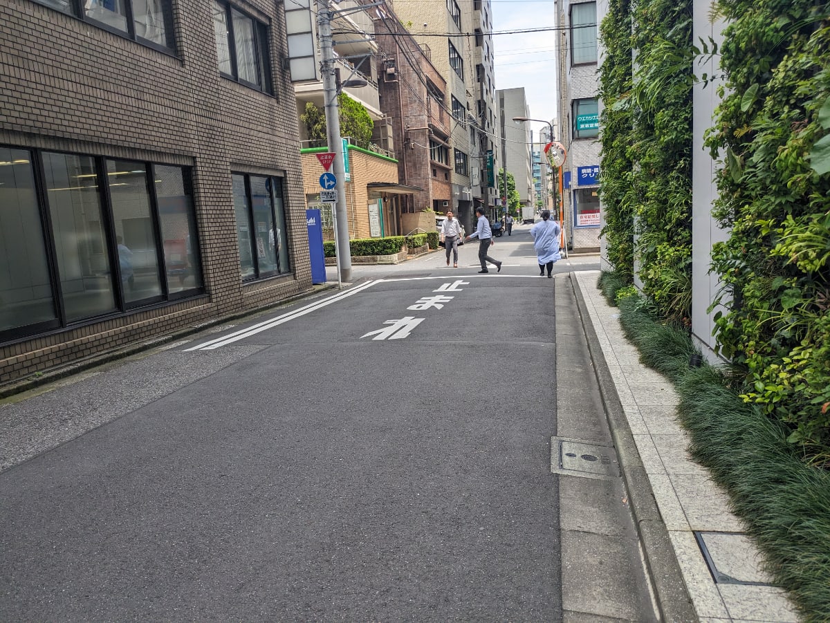 v20250427002254/fresh/building/J00100386881_2