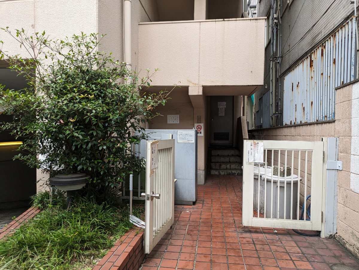 v20250427002254/fresh/building/J00100387005_12