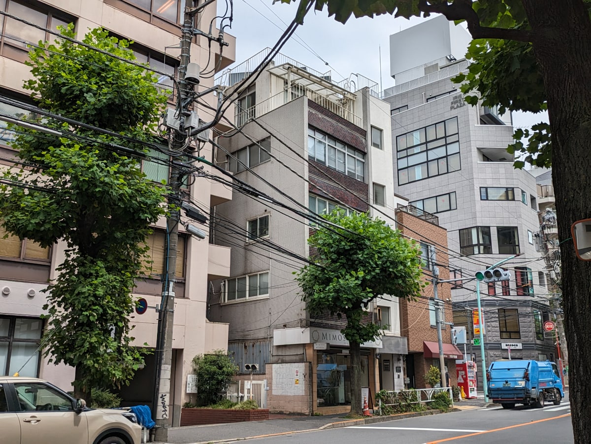 v20250427002254/fresh/building/J00100387006_12