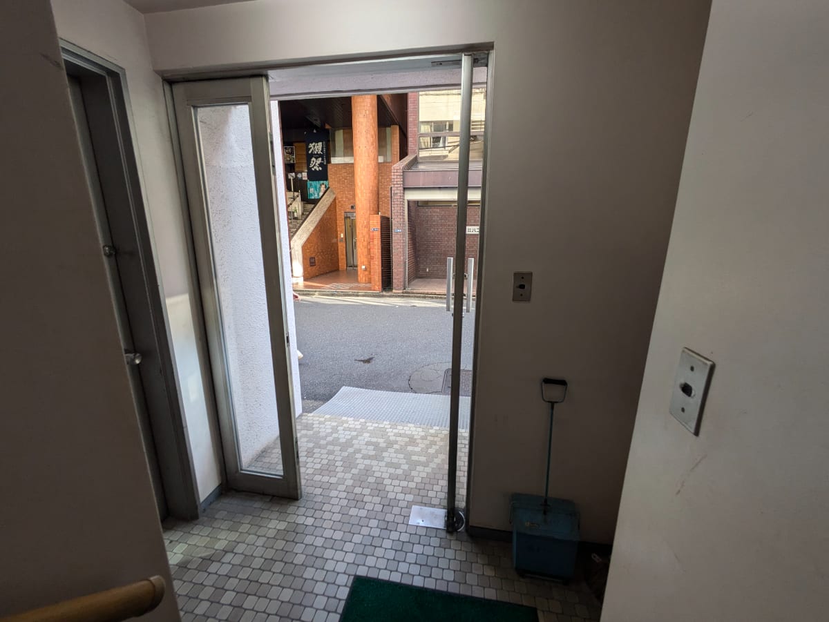 v20250427002254/fresh/building/J00100387096_9