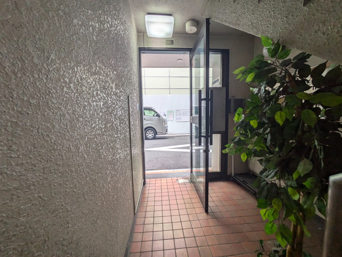 v20250427002254/fresh/building/J00100387107_13