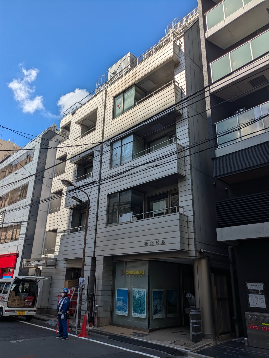 v20250427002254/fresh/building/J00100387112_6