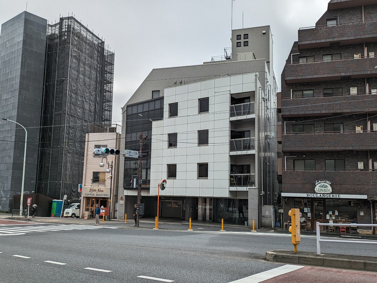 v20250427002254/fresh/building/J00100387182_1