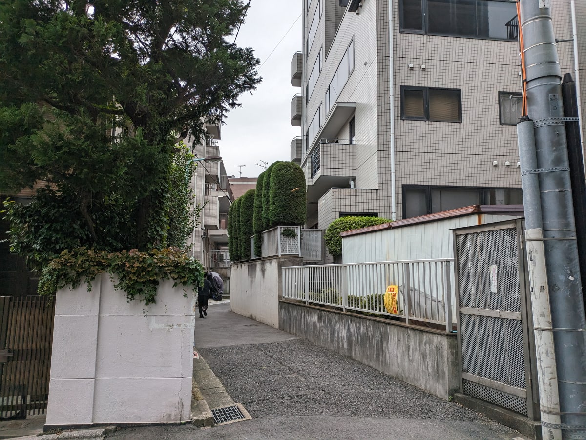 v20250427002254/fresh/building/J00100387182_10