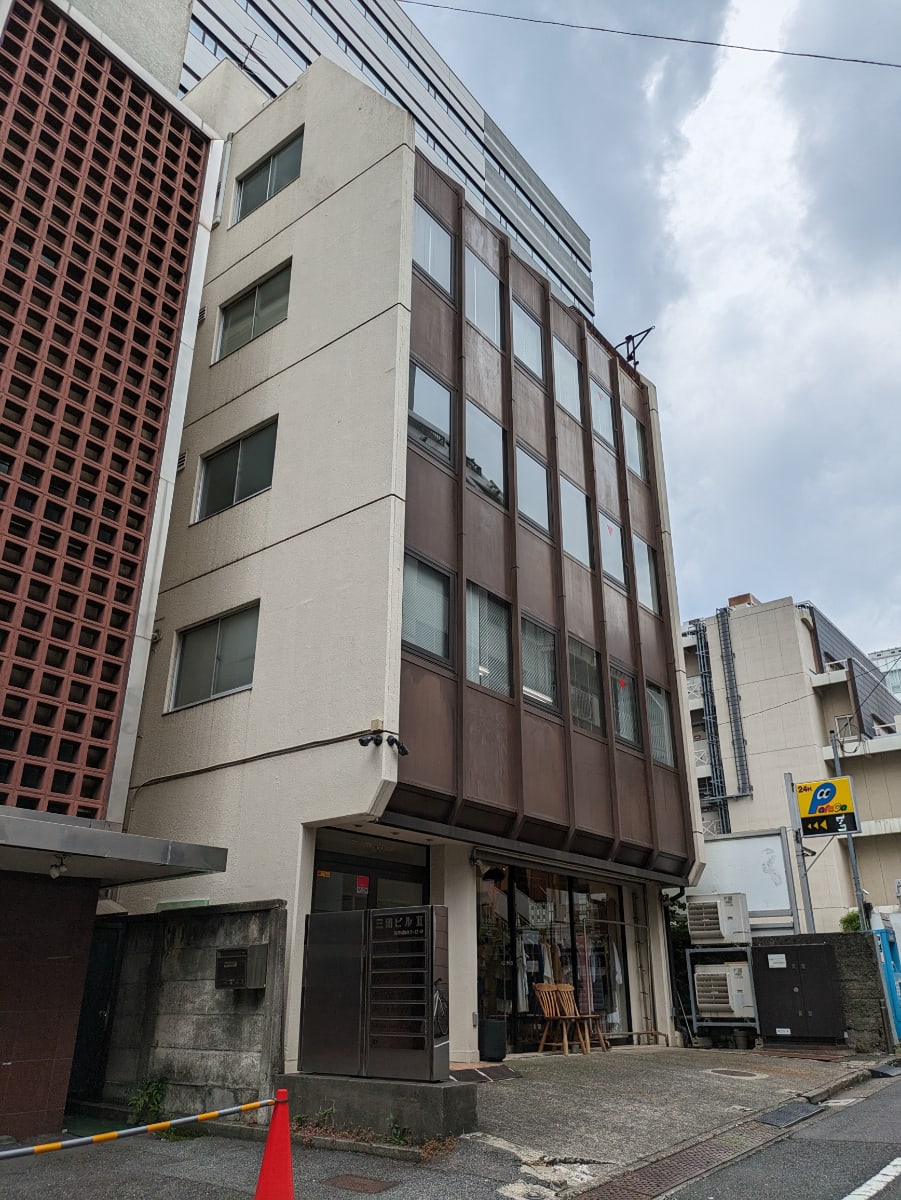 v20250427002254/fresh/building/J00100387231_5