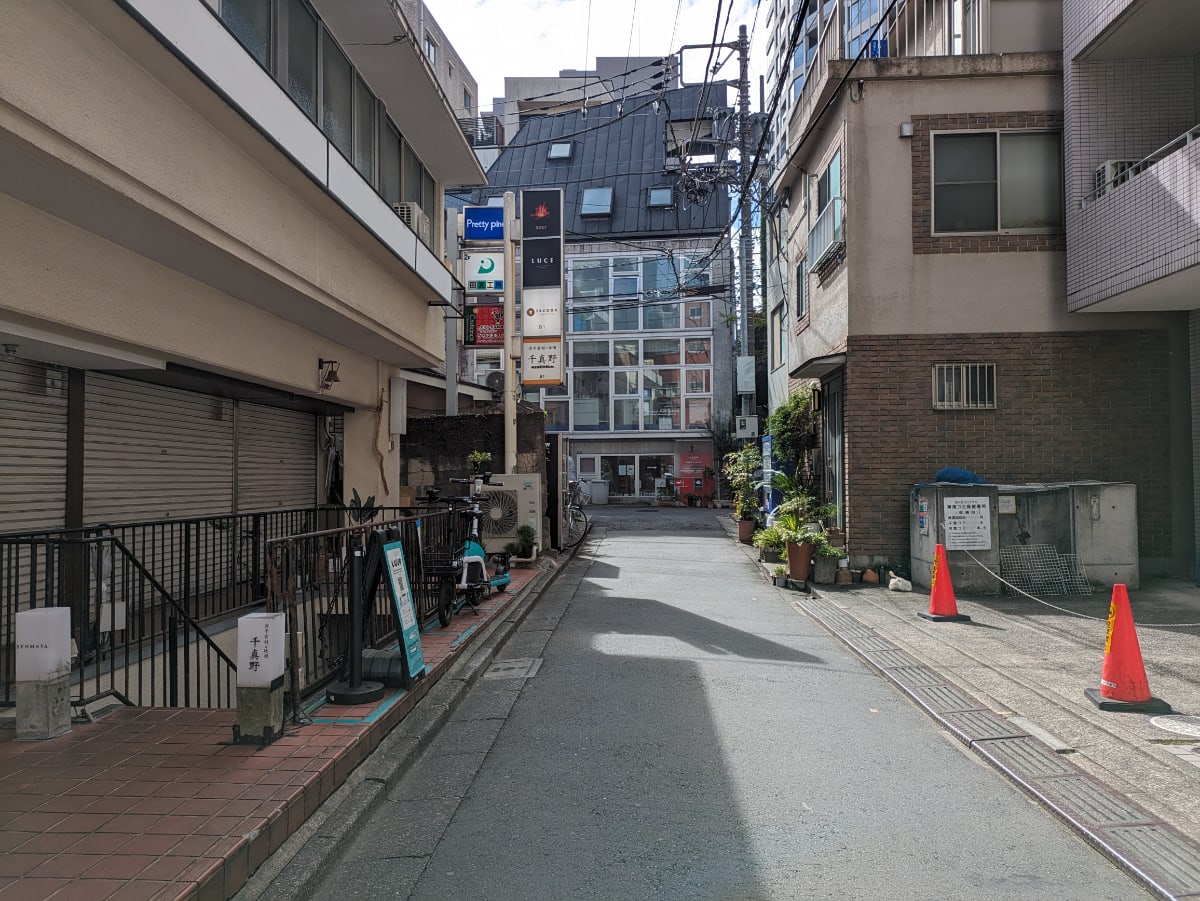 v20250427002254/fresh/building/J00100387241_2