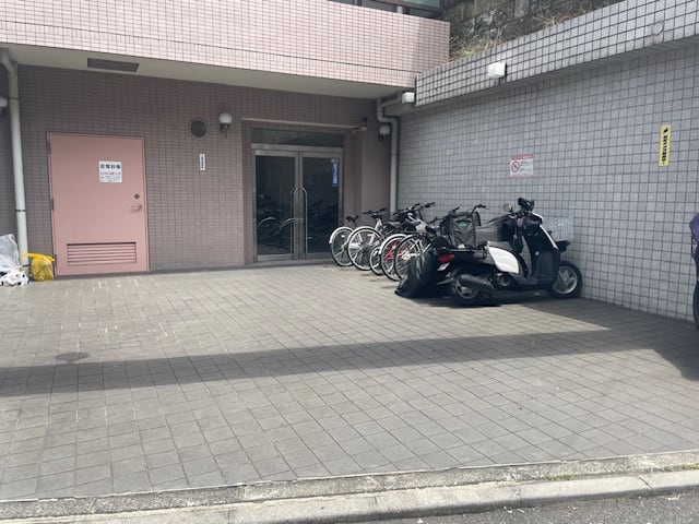 v20250427002254/fresh/building/J00100387303_3