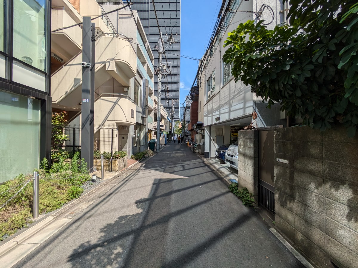 v20250427002254/fresh/building/J00100387306_2