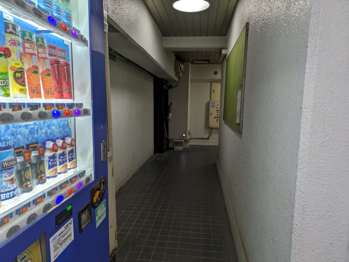 v20250427002254/fresh/building/J00100387363_12