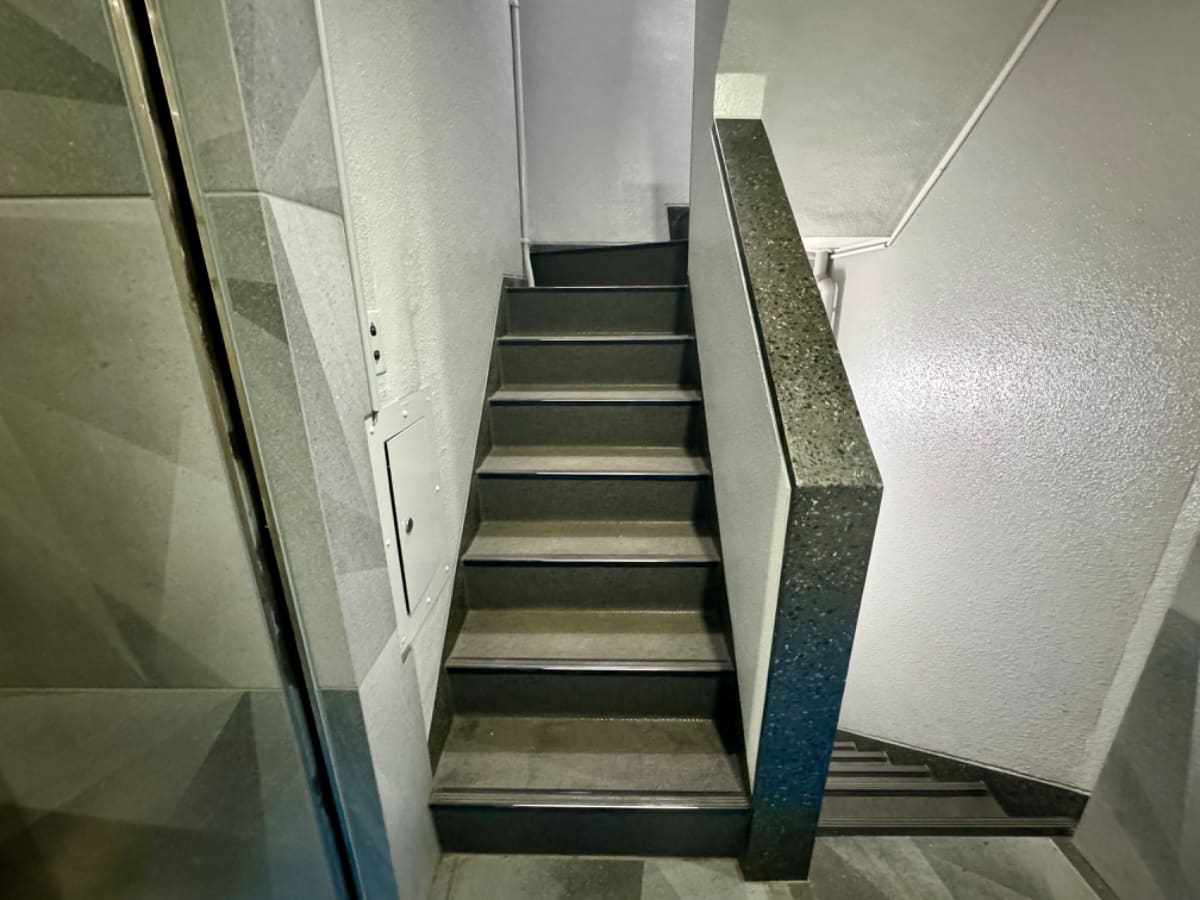 v20250427002254/fresh/building/J00100387371_5