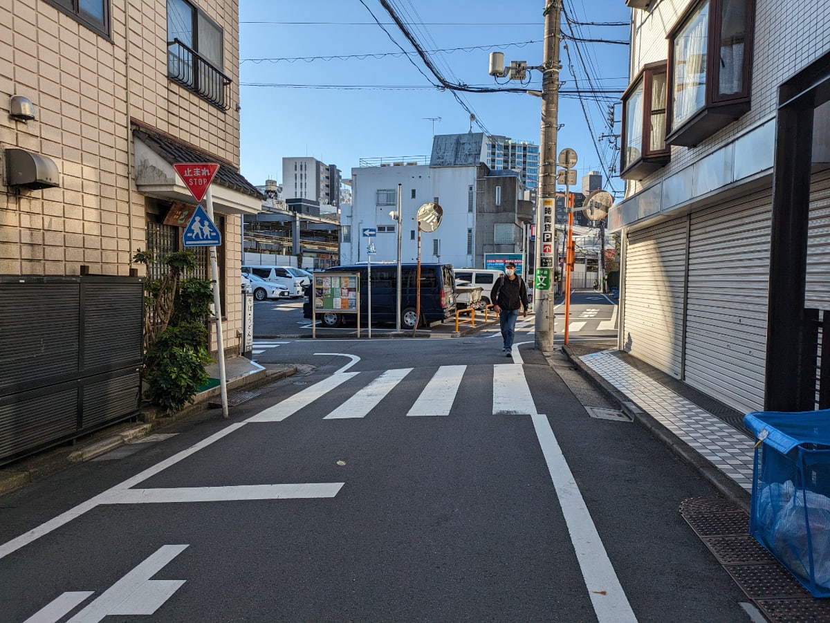 v20250427002254/fresh/building/J00100387472_10