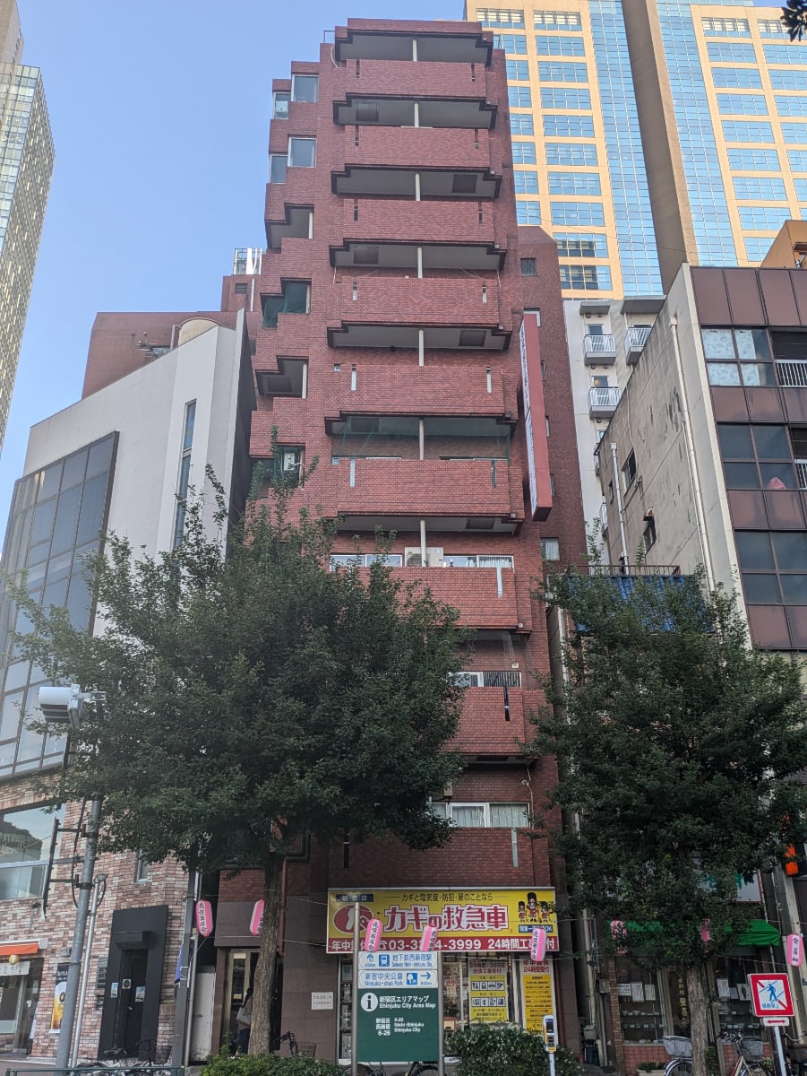 v20250427002254/fresh/building/J00100388202_1