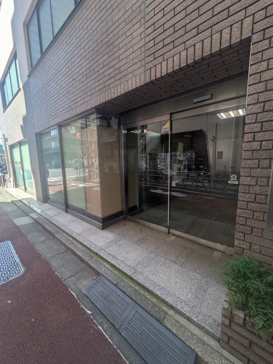 v20250427002254/fresh/building/J00100388221_3