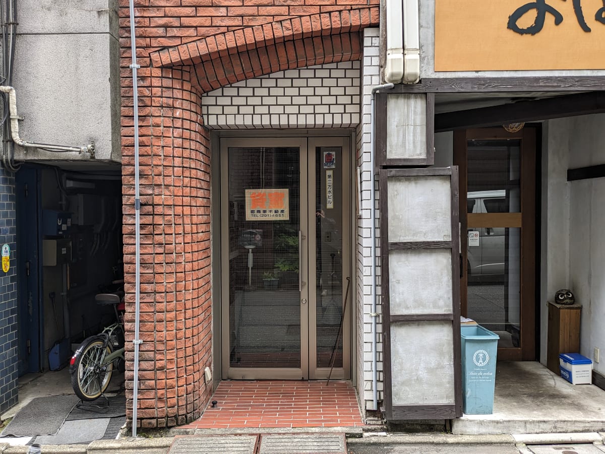 v20250427002254/fresh/building/J00100388236_3