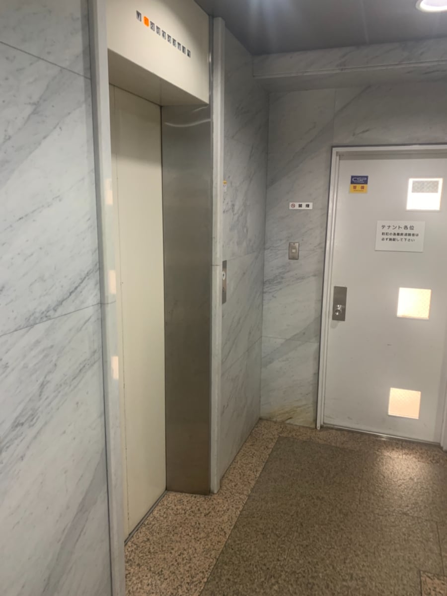 v20250427002254/fresh/building/J00100388242_4