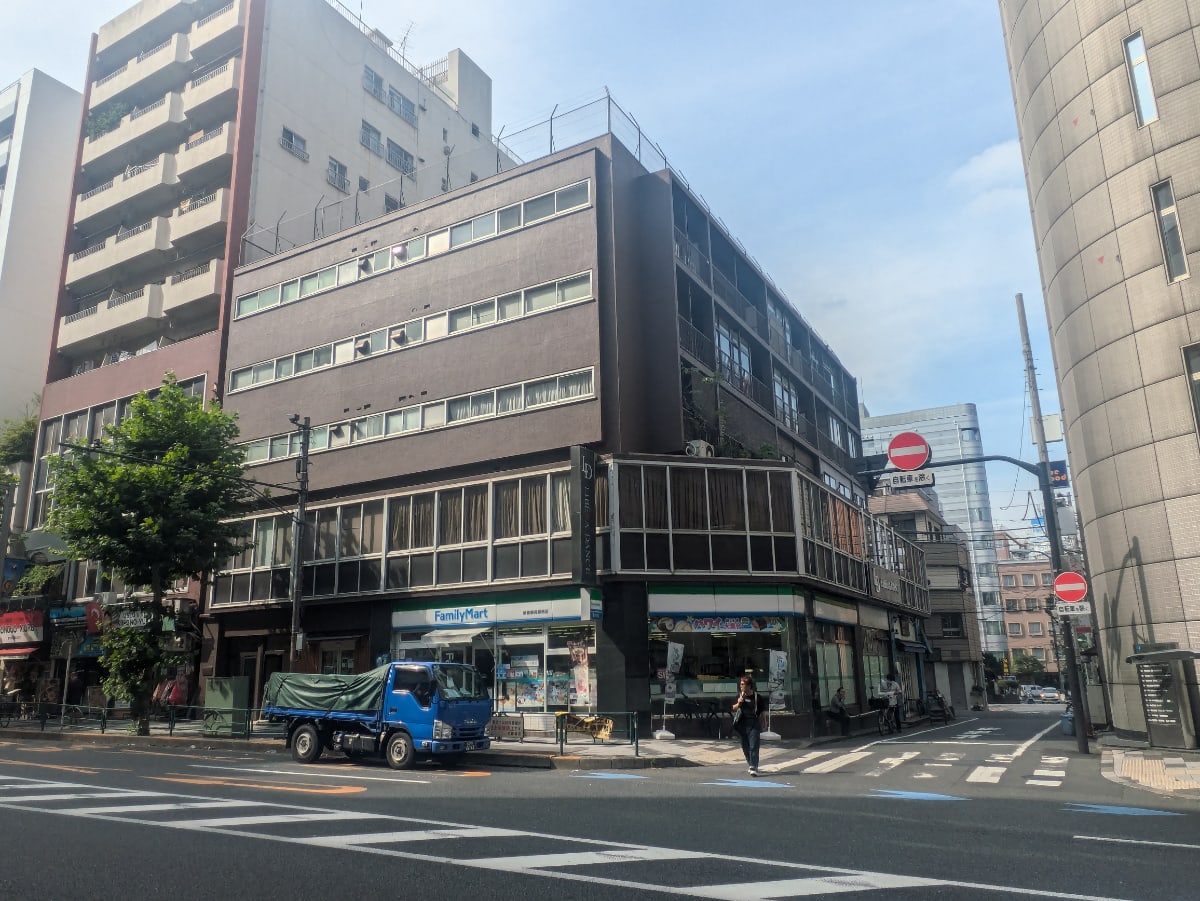 v20250427002254/fresh/building/J00100388309_1