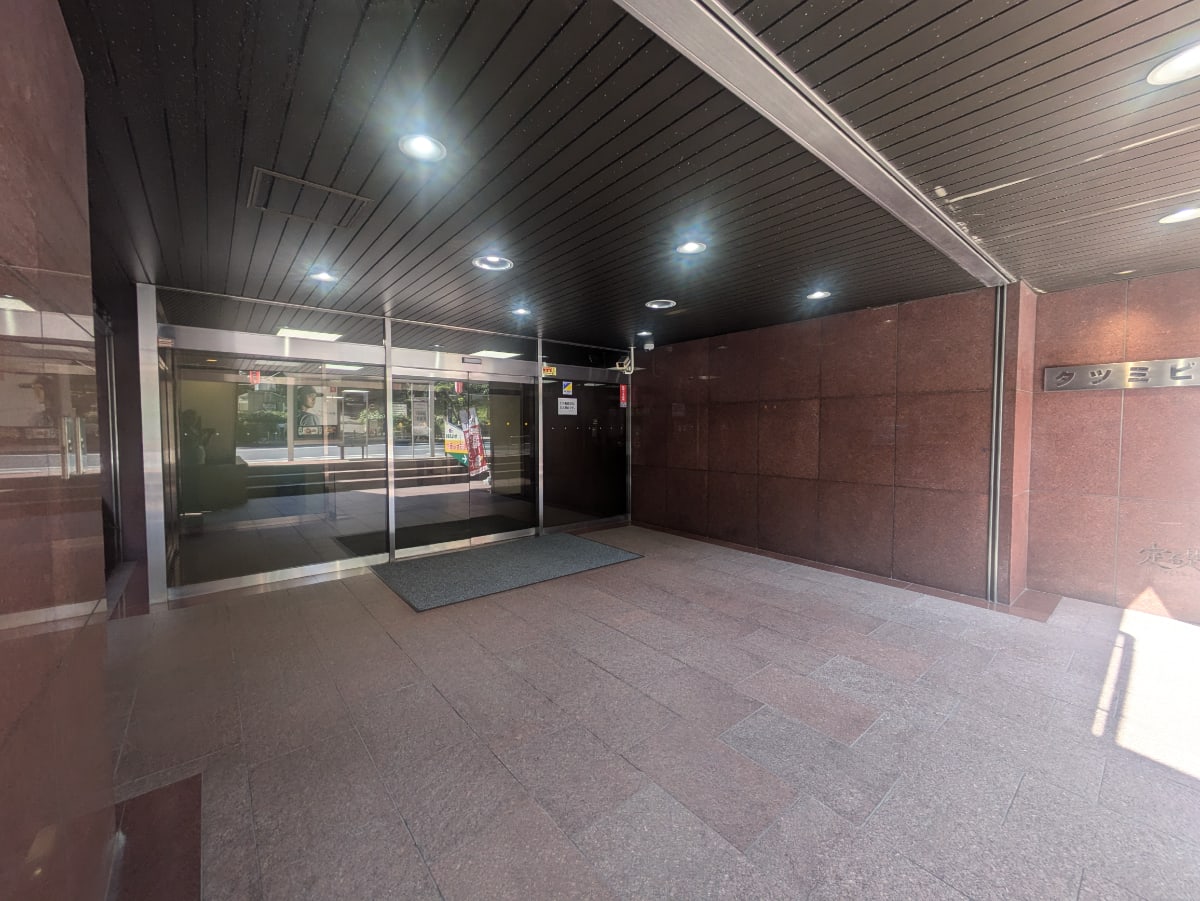 v20250427002254/fresh/building/J00100388327_3